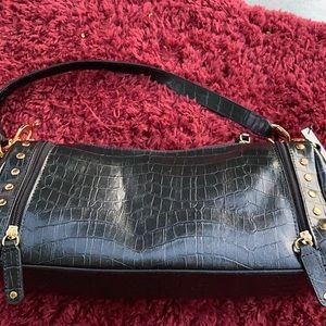 Black shoulder bag
